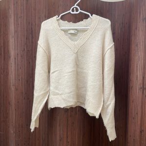 Aritzia wilfred free v neck sweater